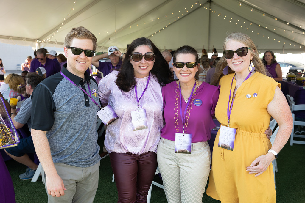 Alumni Chapters & Alumni Affinity Groups