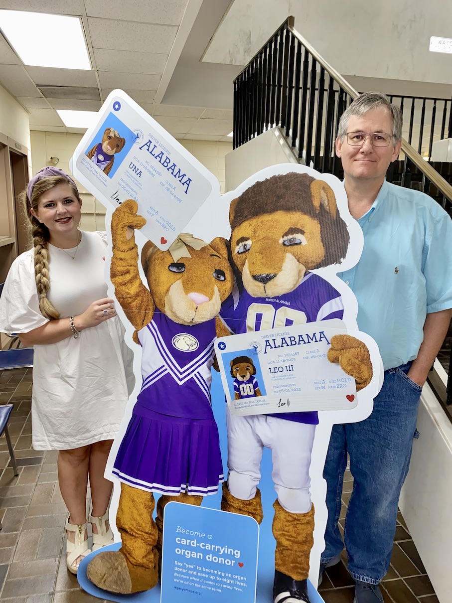 leo and una at the license commissioners office