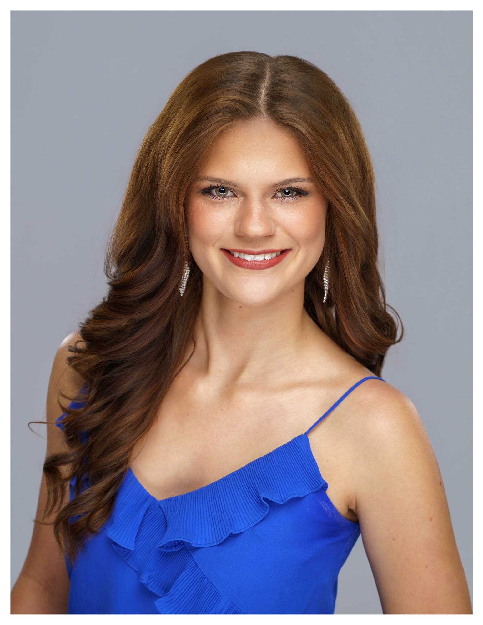 bella hodge headshot